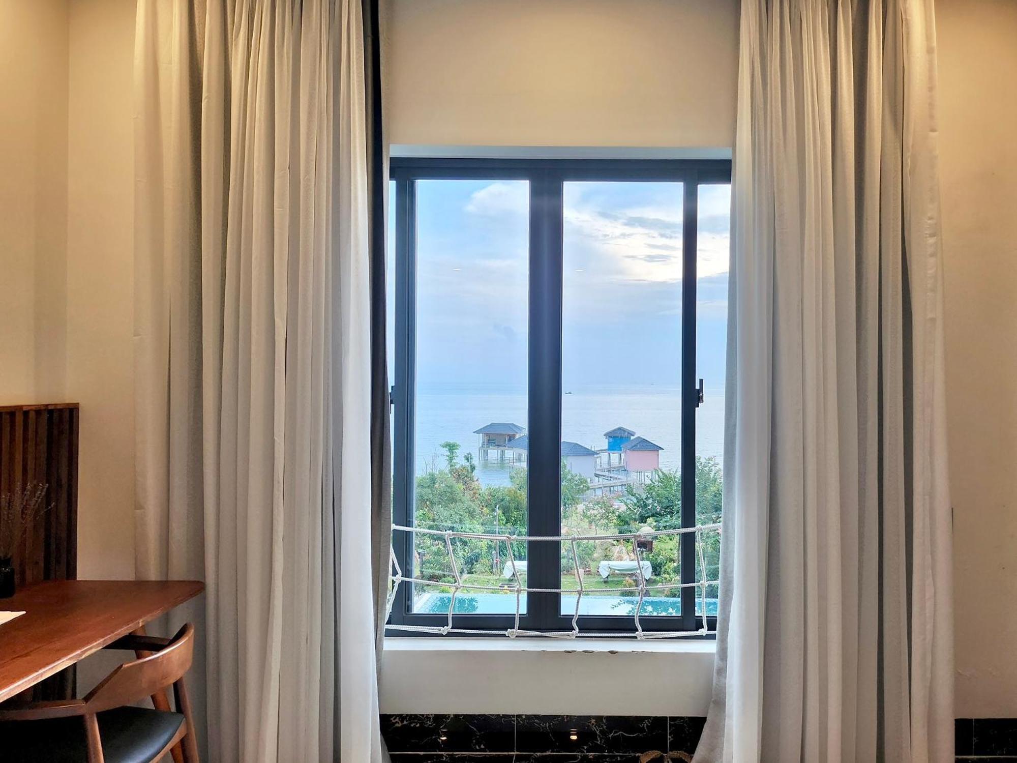 Voyage Phu Quoc Beach Resort Buitenkant foto