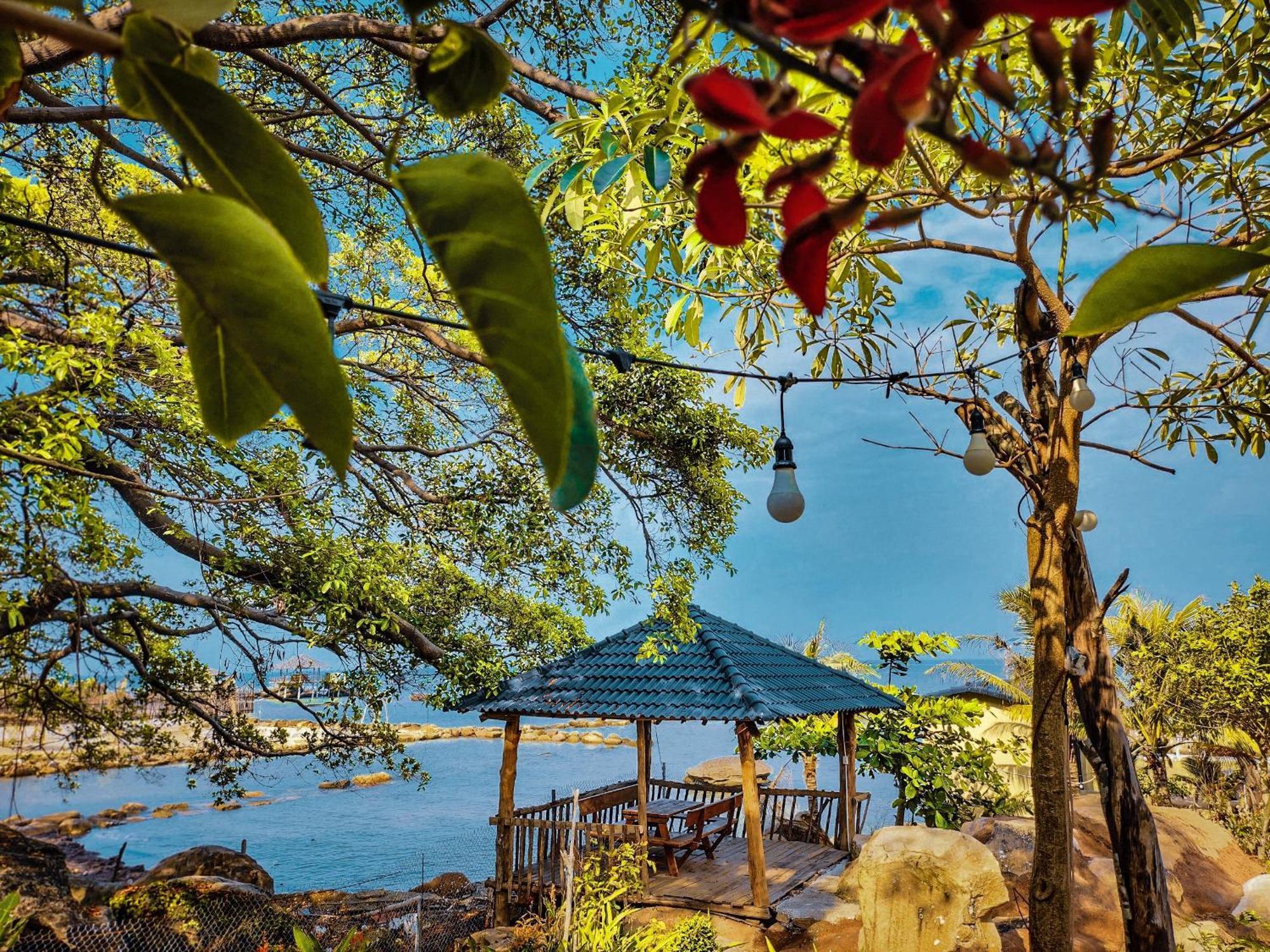 Voyage Phu Quoc Beach Resort Buitenkant foto