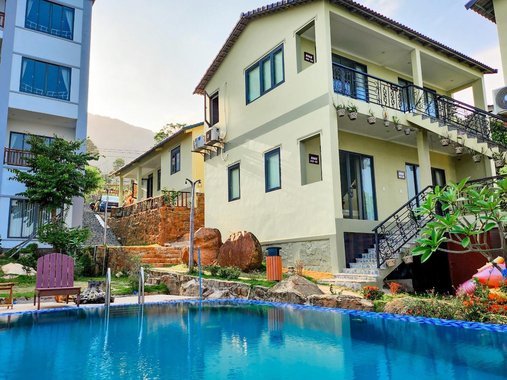 Voyage Phu Quoc Beach Resort Buitenkant foto