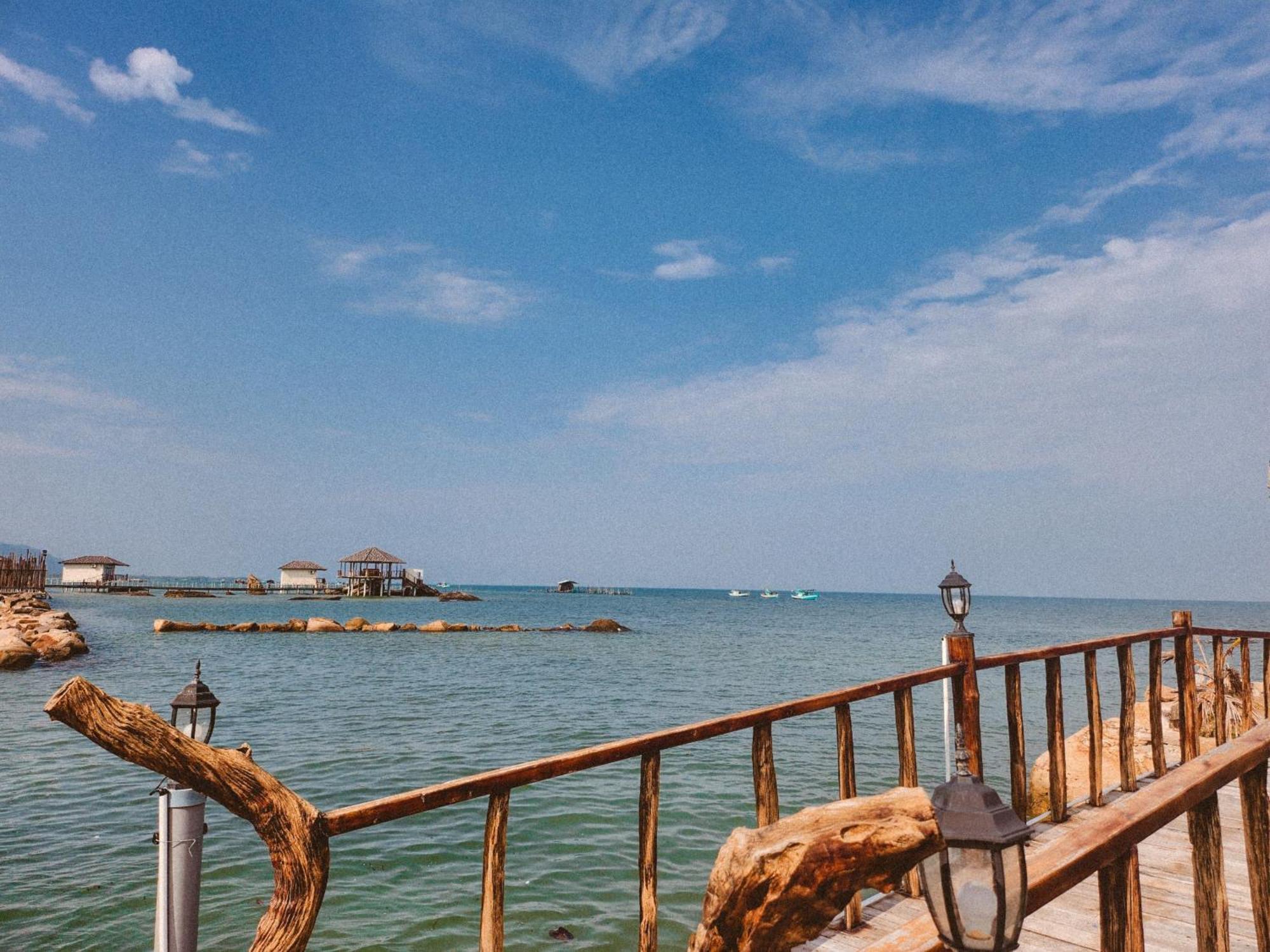 Voyage Phu Quoc Beach Resort Buitenkant foto