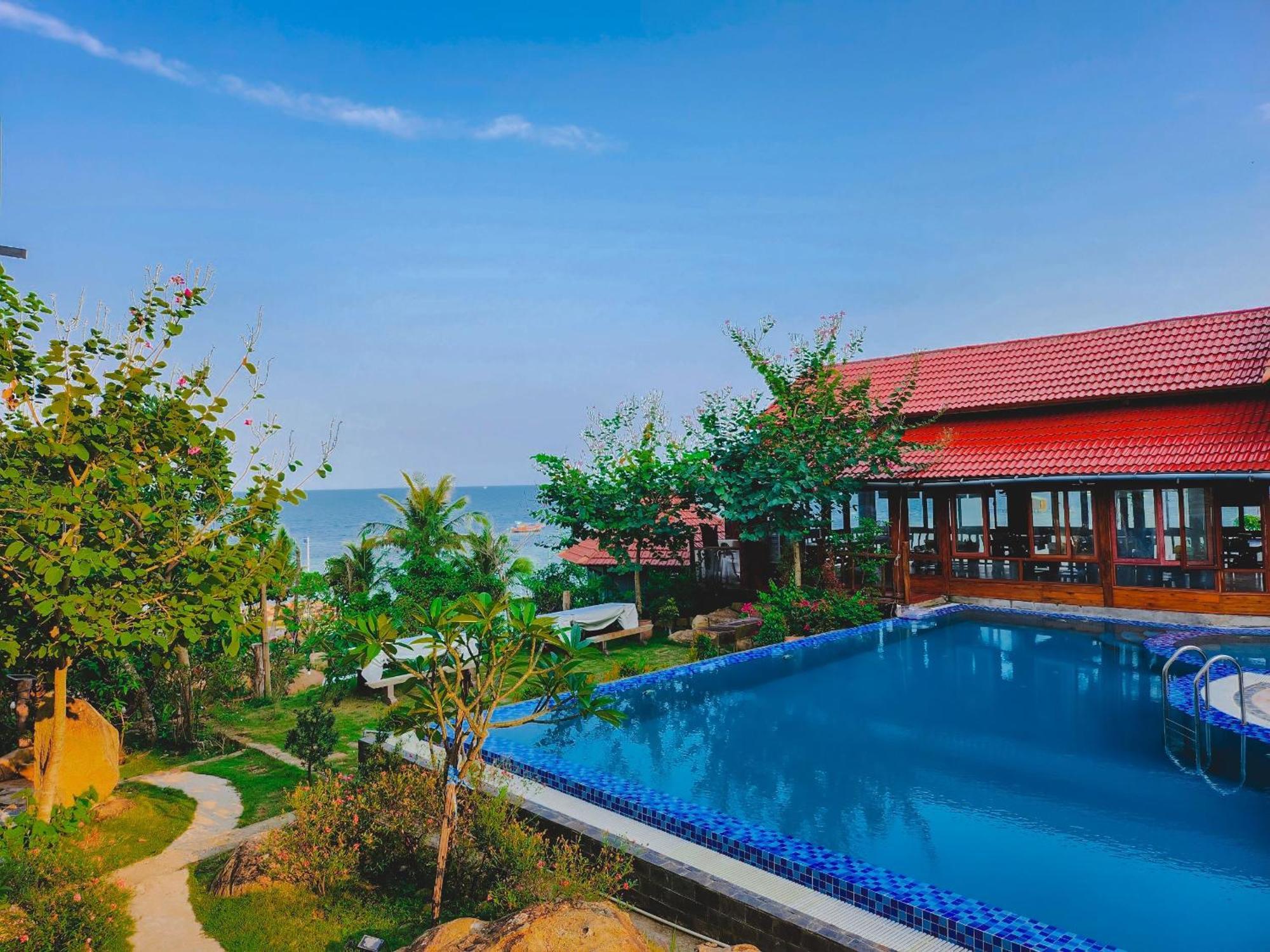 Voyage Phu Quoc Beach Resort Buitenkant foto