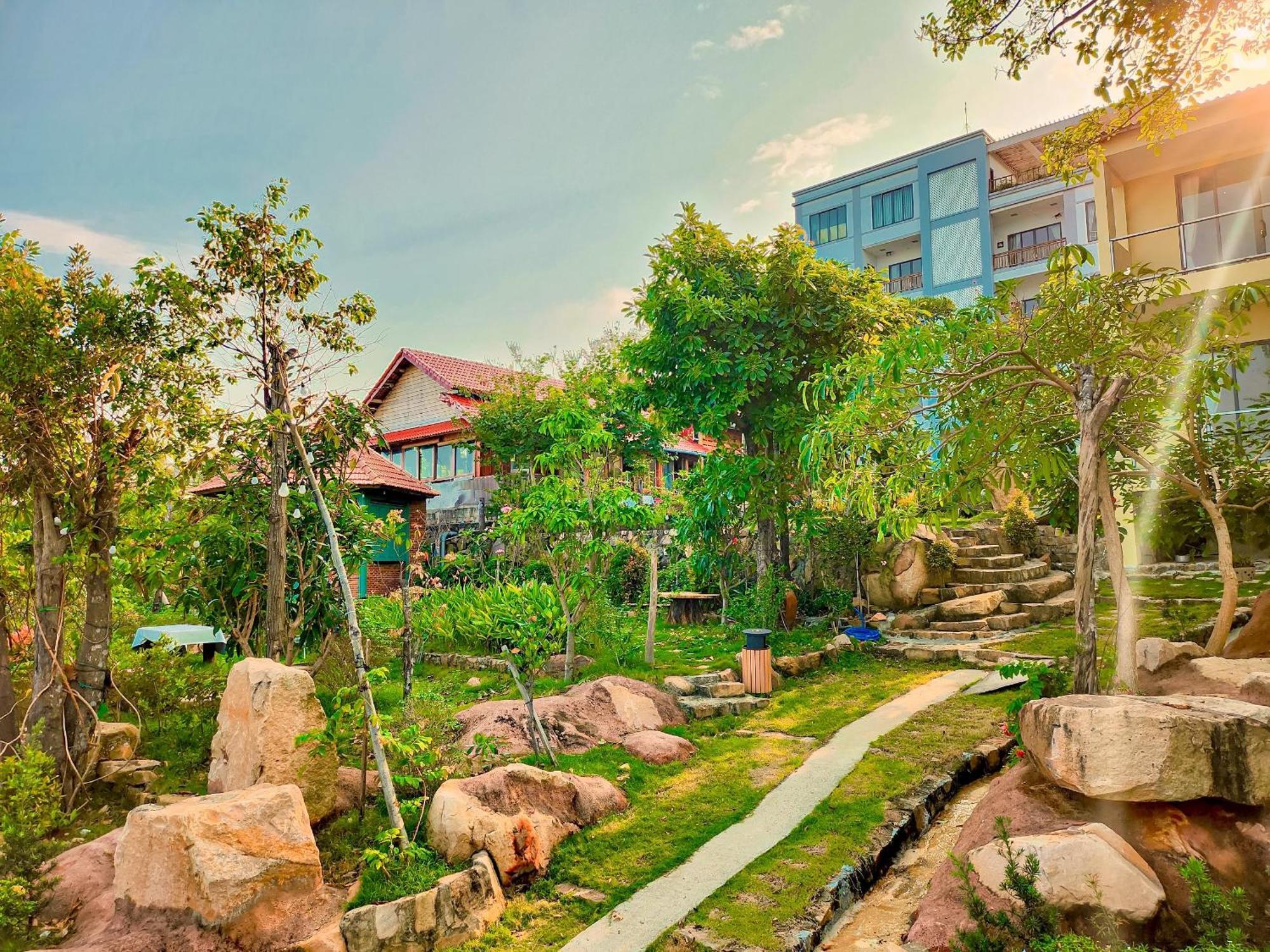 Voyage Phu Quoc Beach Resort Buitenkant foto