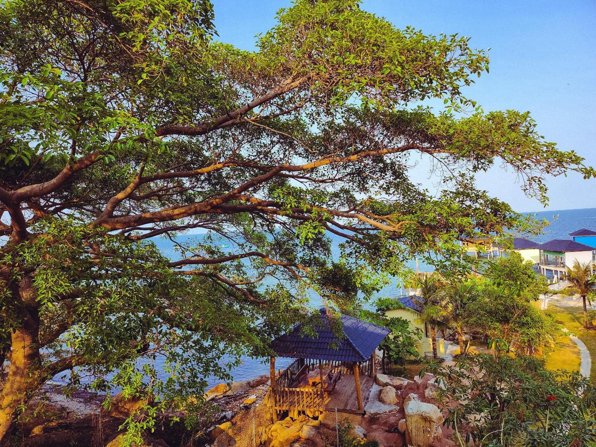Voyage Phu Quoc Beach Resort Buitenkant foto